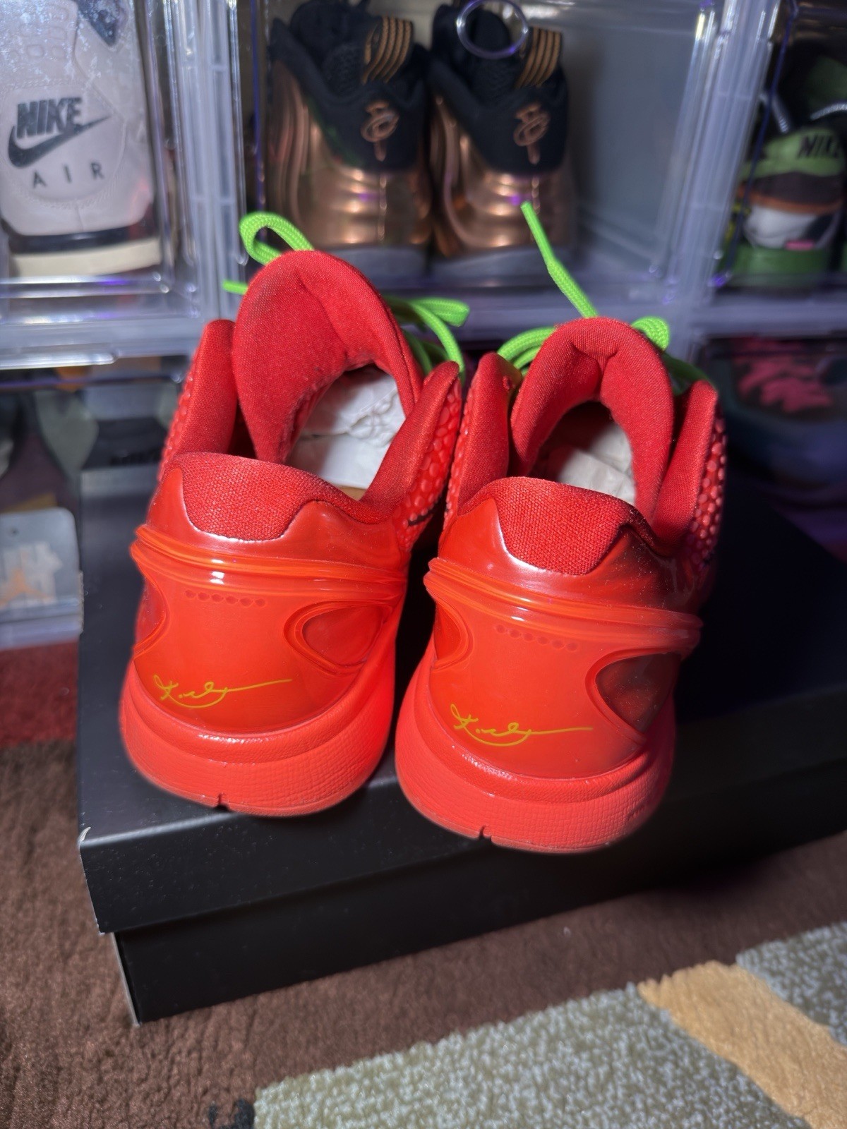 Nike Kobe Bryant Low – Reverse Grinch – **VNDS** Size 9