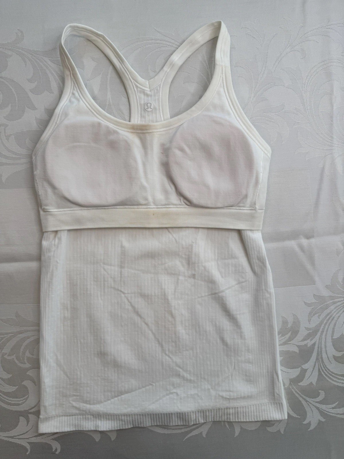 Lululemon Ebb To Street Tank Top Racerback athletic workout Size 6 B/C cup WHITE