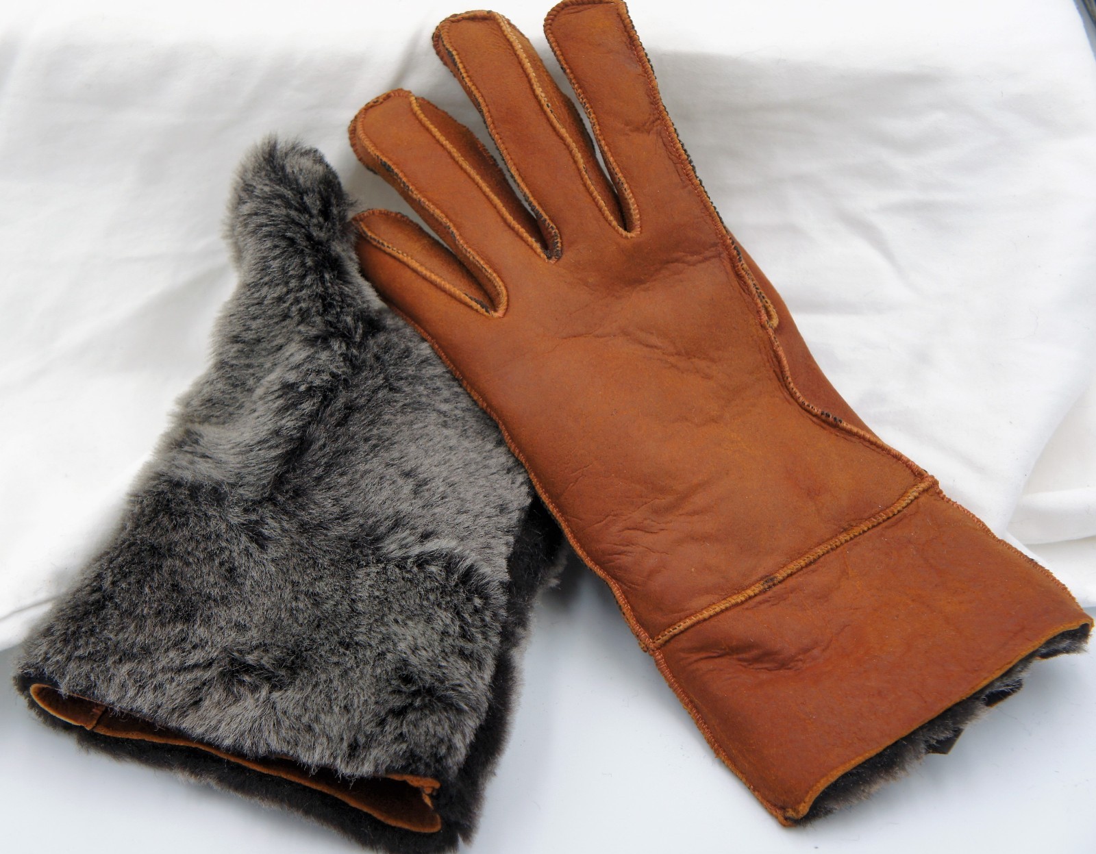 REAL GENUINE SHEEPSKIN SHEARLING LEATHER GLOVES UNISEX, COGNAC BROWN / ASH S-2XL