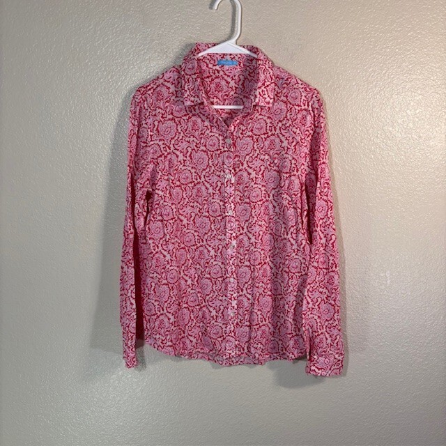 J McLaughlin Top Womens 8 Button Shirt Long Sleeve Red Pink White Paisley Floral