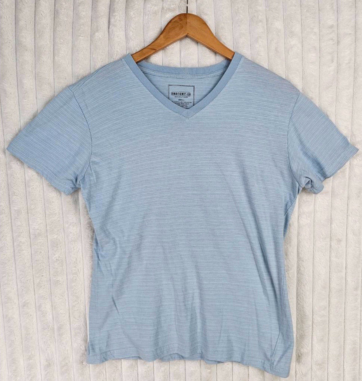 Dikotomy-Co. Manufactured Cotton/Polyester Blend Blue Short Sleeve Shirt Small