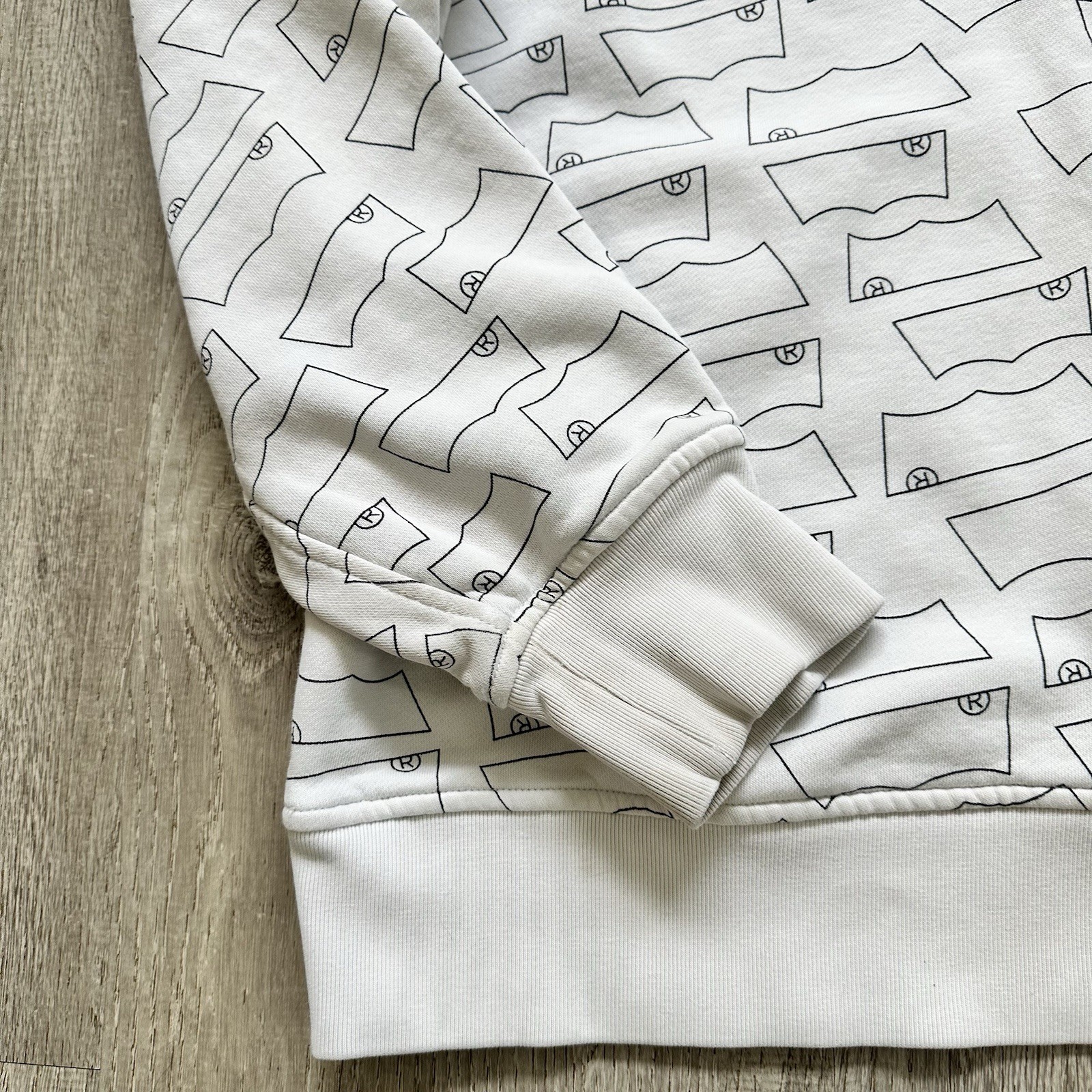 Levi’s Batwing Logo Relaxed Fit Pullover Fleece Hoodie Sweatshirt White Mens S