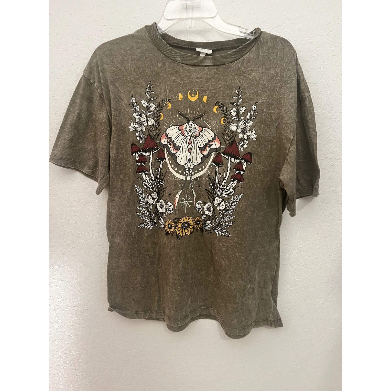 SELF•E Womens Moth Mushroom Moon Graphic Tee Mineral Wash Olive Green Large