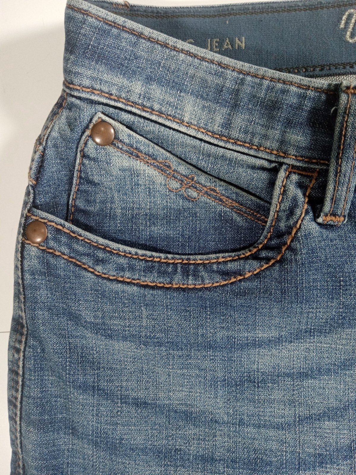 Wrangler Ultimate Riding Jean 9 Willow Women’s Blue Straight Denim Embroidered