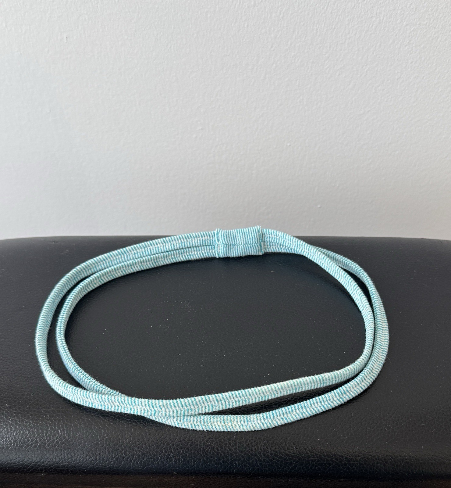 Lululemon Skinny Double Headband Teal Blue Striped Y2K Aughts Reflective Logo