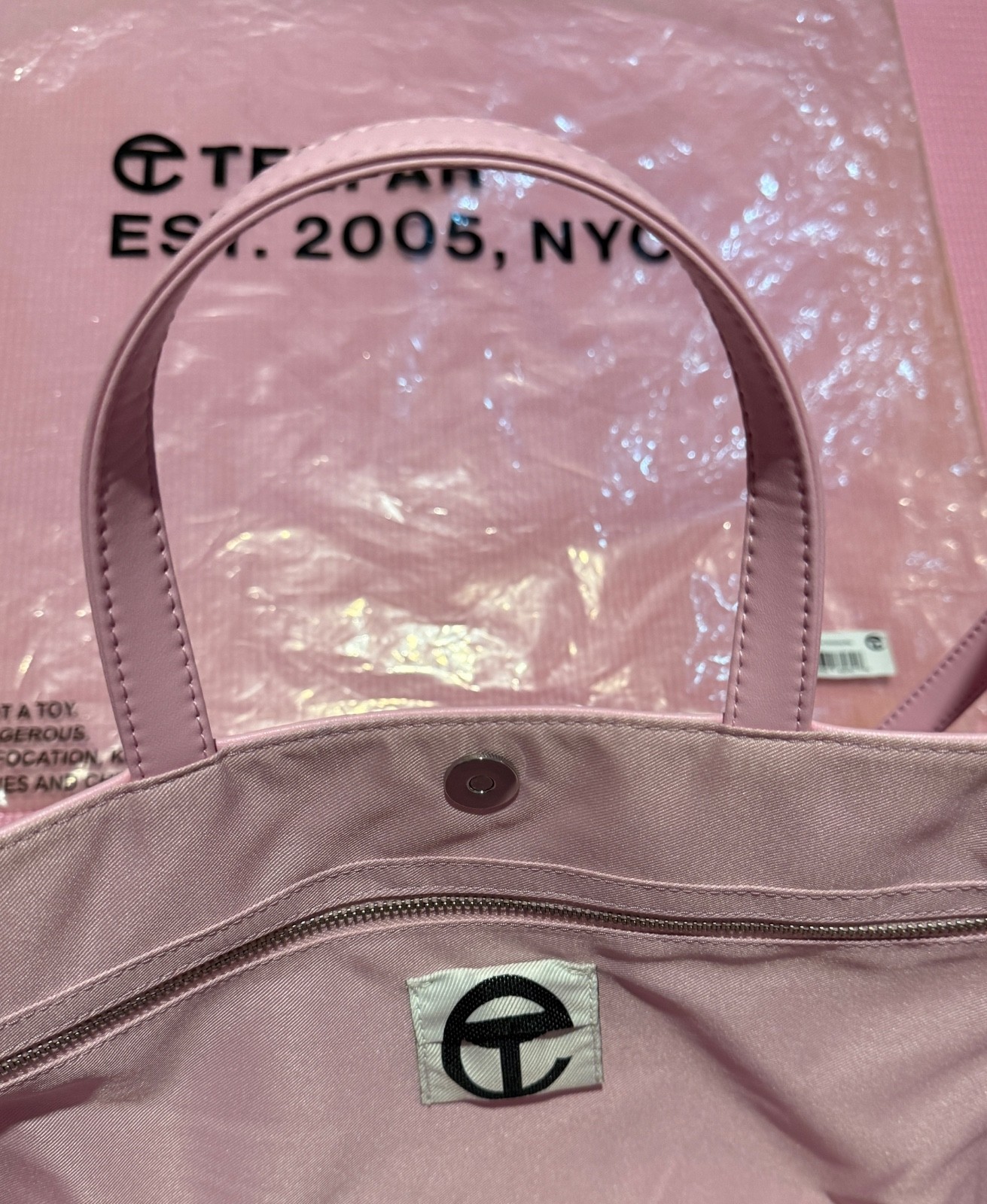 Telfar LARGE BUBBLEGUM Shopping Bag (used once) & Original Dust Bag. TF-012-BG-L