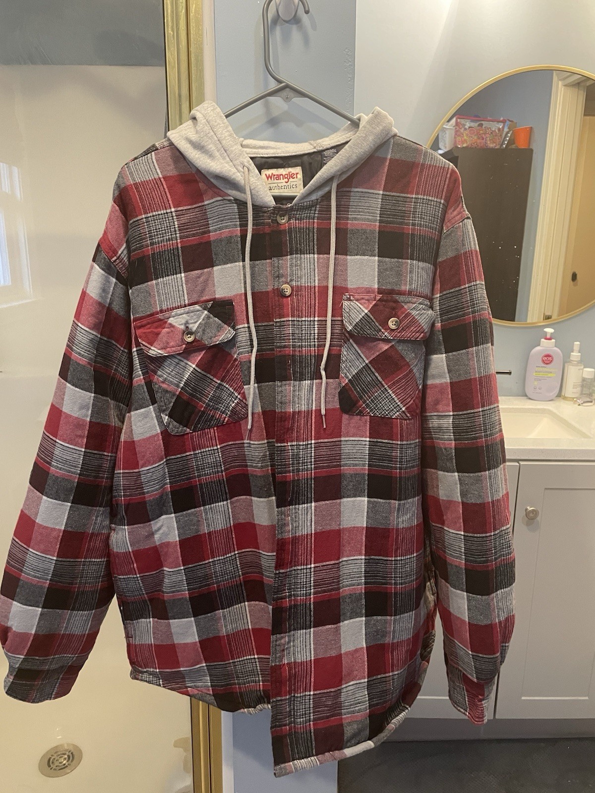 Wrangler Men’s Plaid Hooded Quilted Lined Button Jacket Pockets Red XL