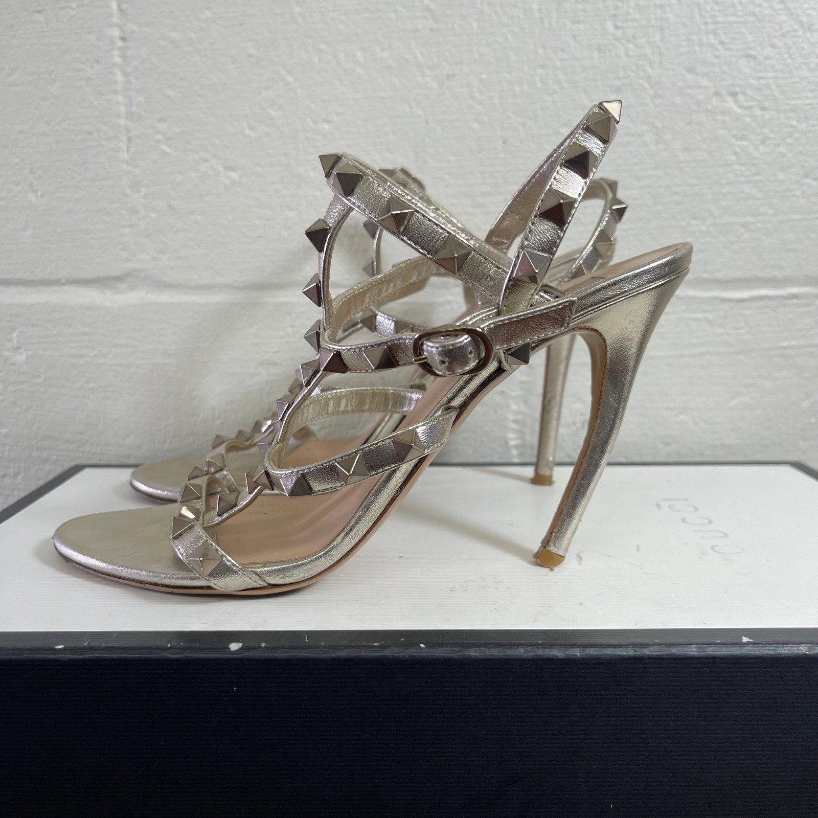 Valentino Garavani Silver Leather Rockstud Heels Sandals Women’s 37 EU/7 US