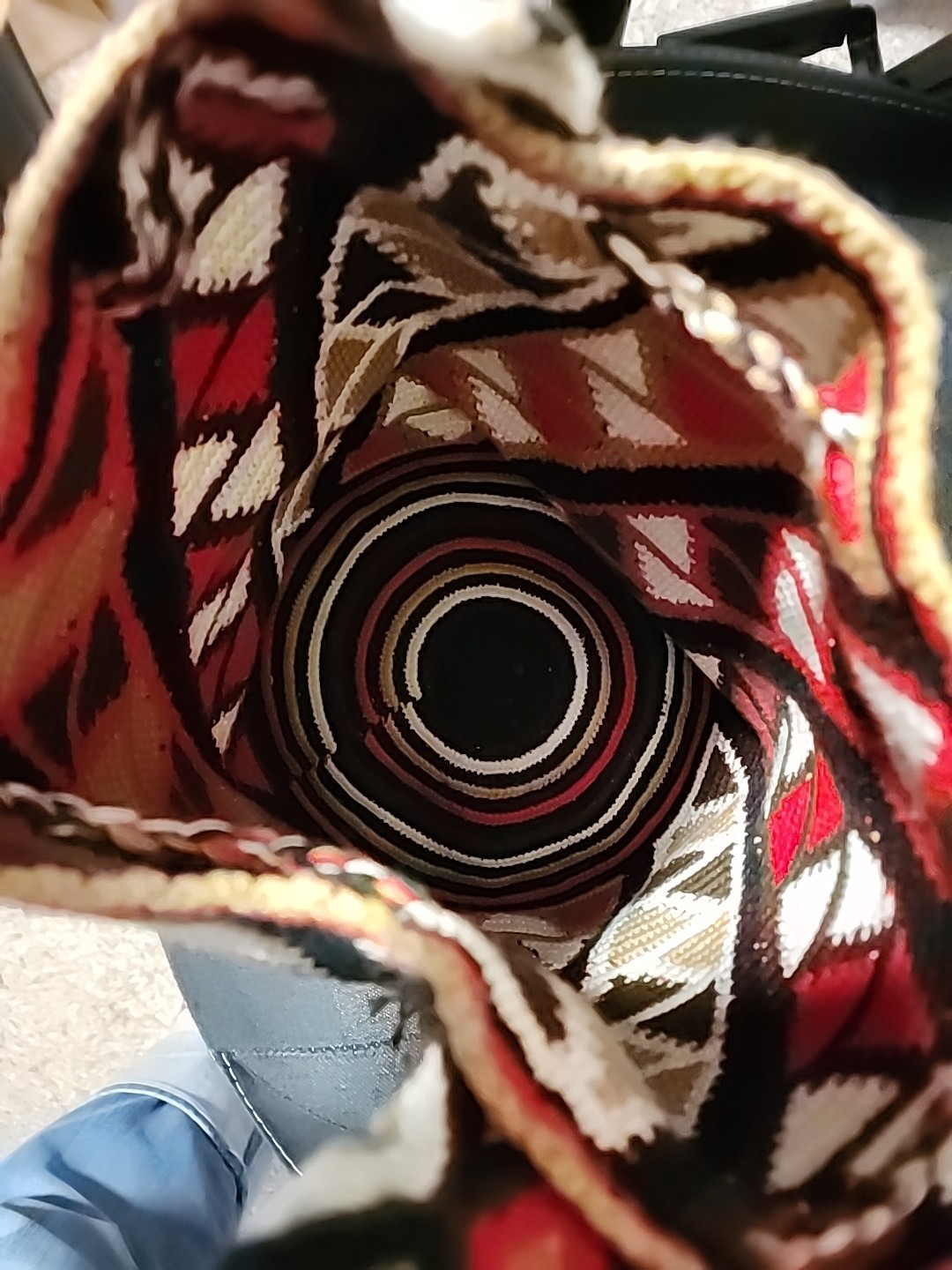 AUTHENTIC Wayuu Mochila Handmade Crochet Drawstring Bucket Bag Sz Large Retired