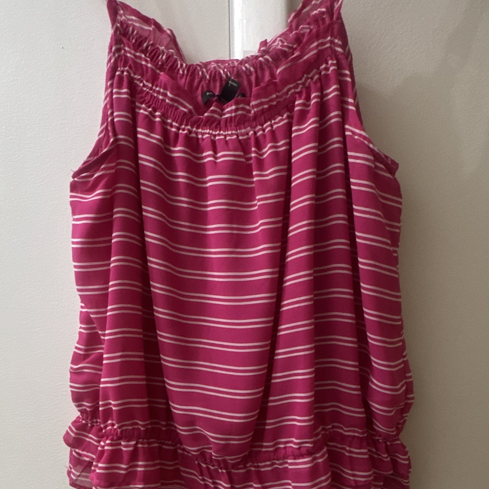 Banana Republic Women’s Pink/White Striped Scoop Neck Ruffle Tank Top M
