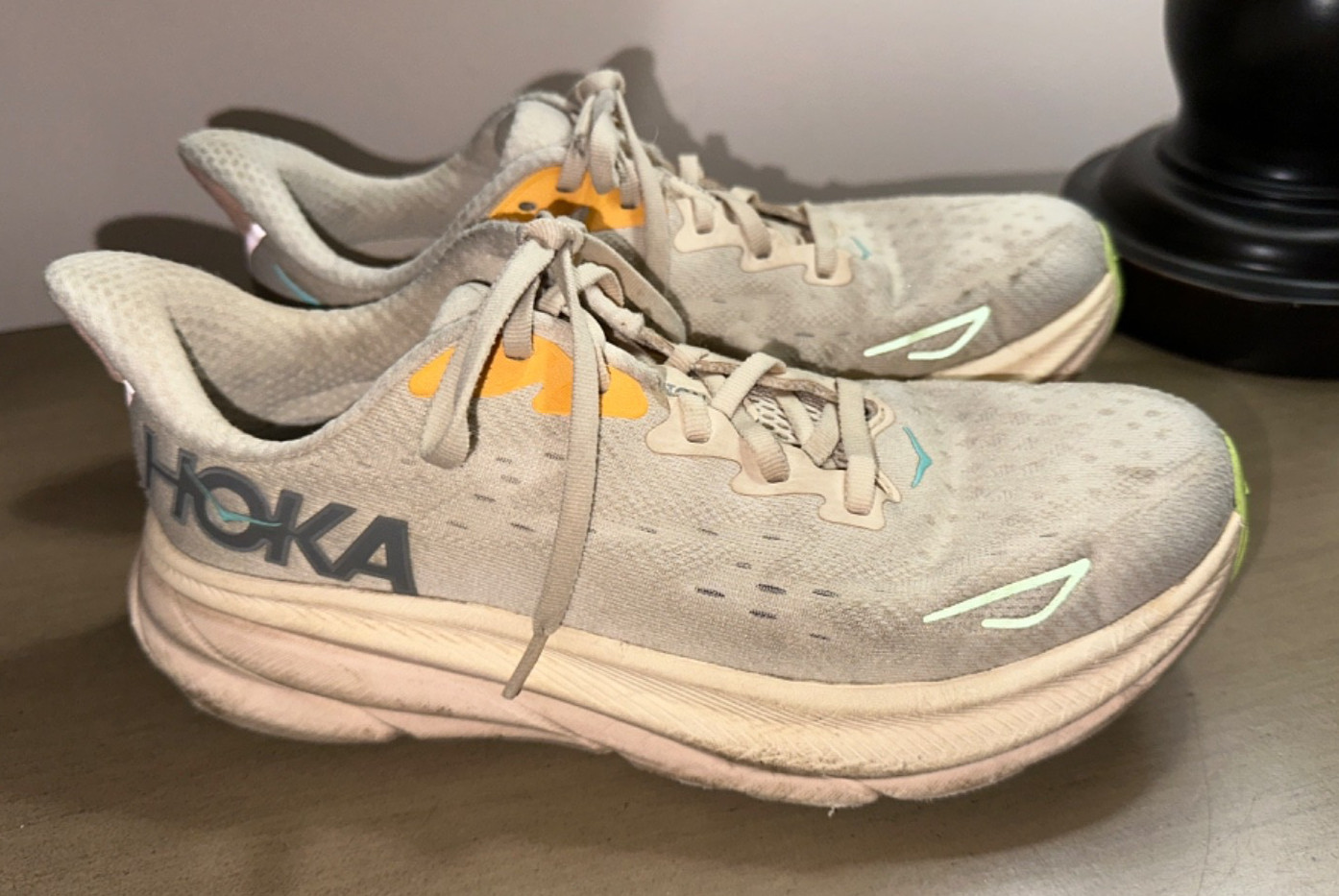 HOKA Clifton 9 women’s running shoes sz 8.5 B EU 40-2/3 Vanilla Astral