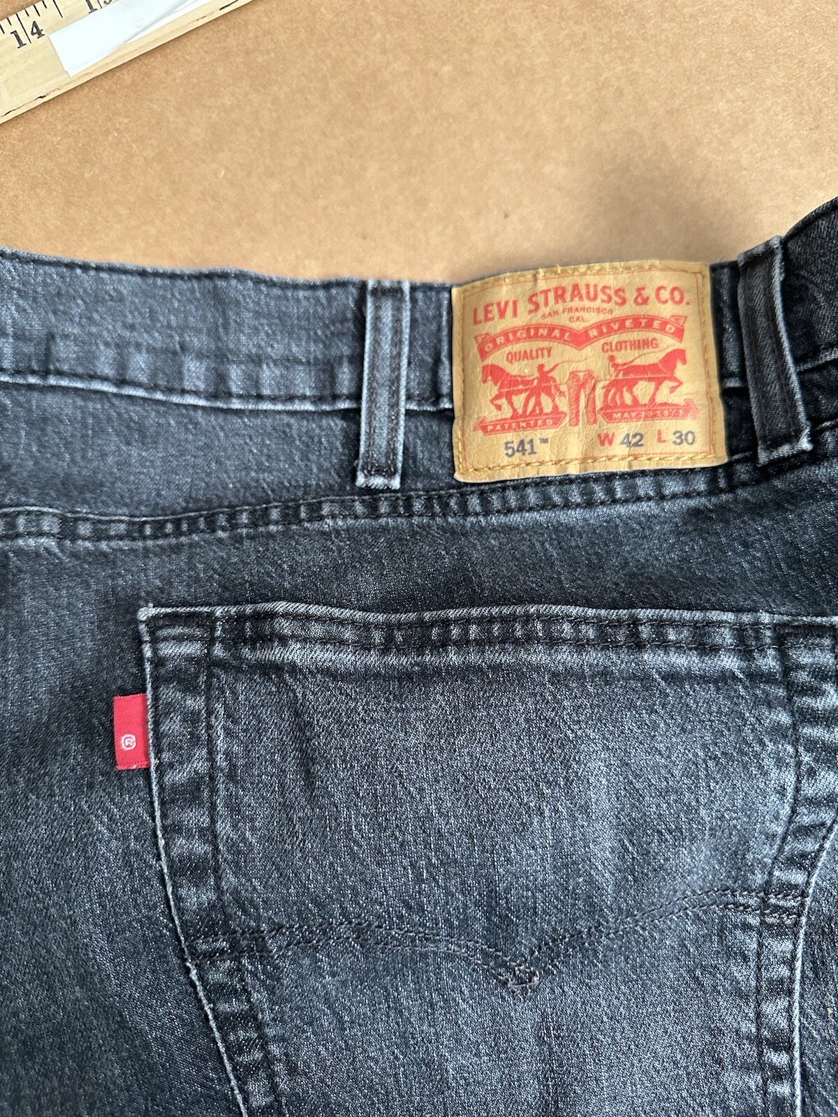 Levi 541 W42 L30 Black Faded