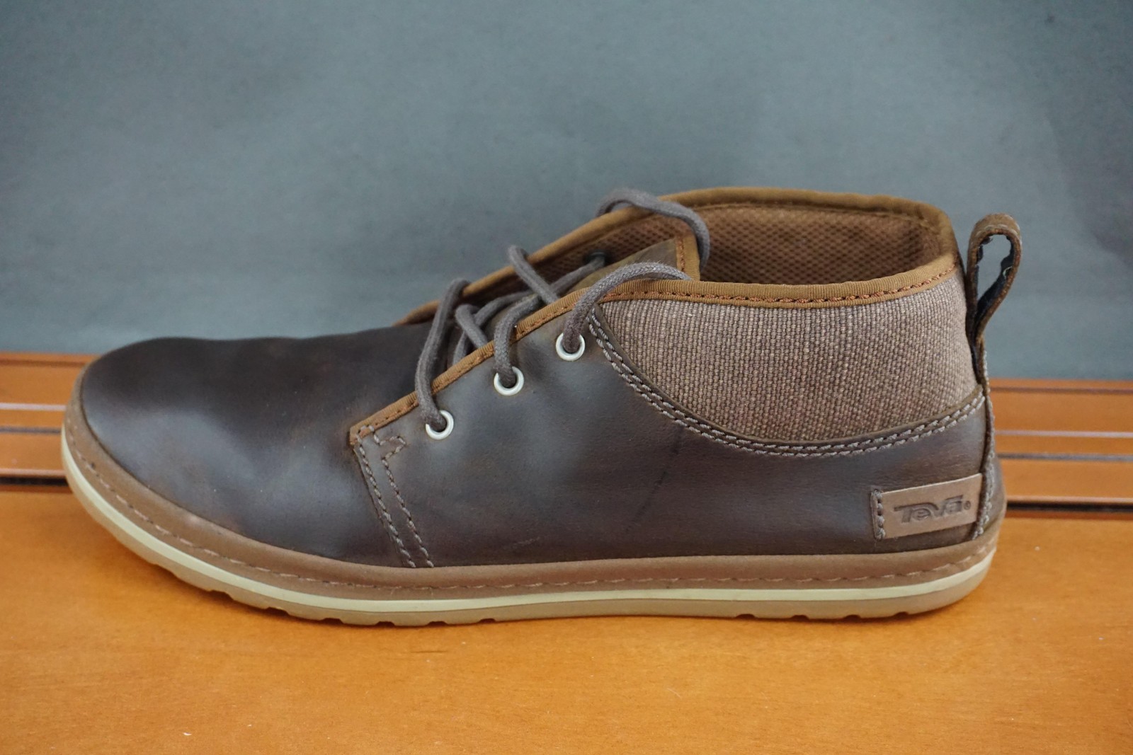 Teva Cedar Desert Boot Shoe Mens 7.5 Brown Leather Chukka Casual Comfort Lace Up