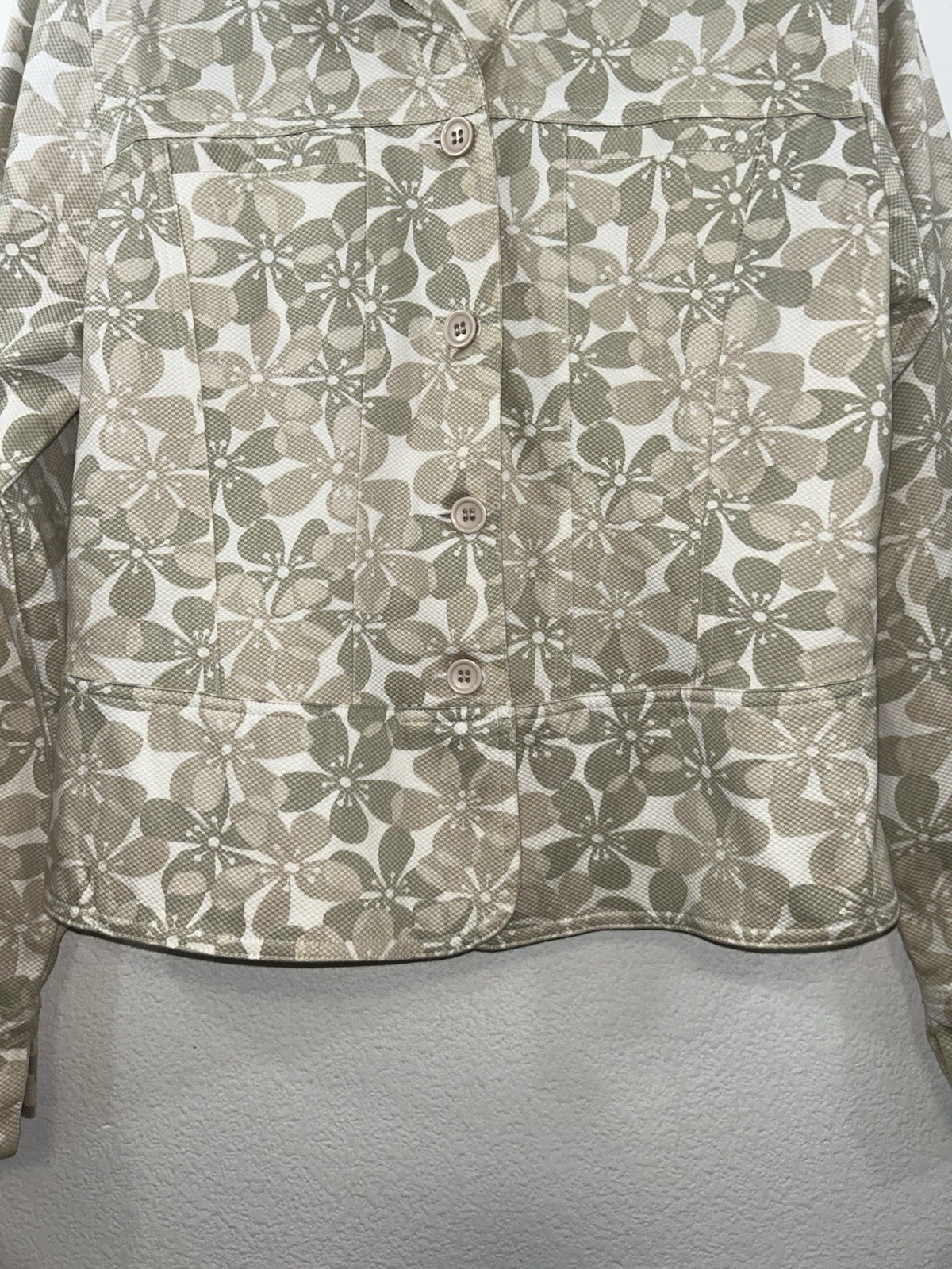 Lemon Grass Studio Size Medium Light Olive Beige White Floral Twill Jacket L/S