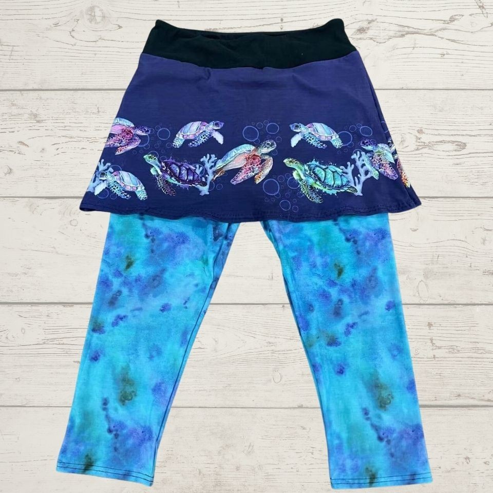 Sea Turtle Skirted Capris W/ Pockets ||Skirt || Buttery Soft || Multiple Sizes