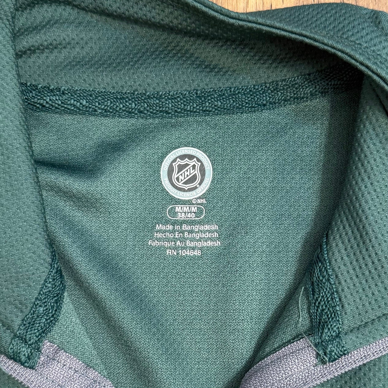 Minnesota Wild Pullover Hockey NHL 1/4 Zip Embroidered Mesh Size Unisex Medium