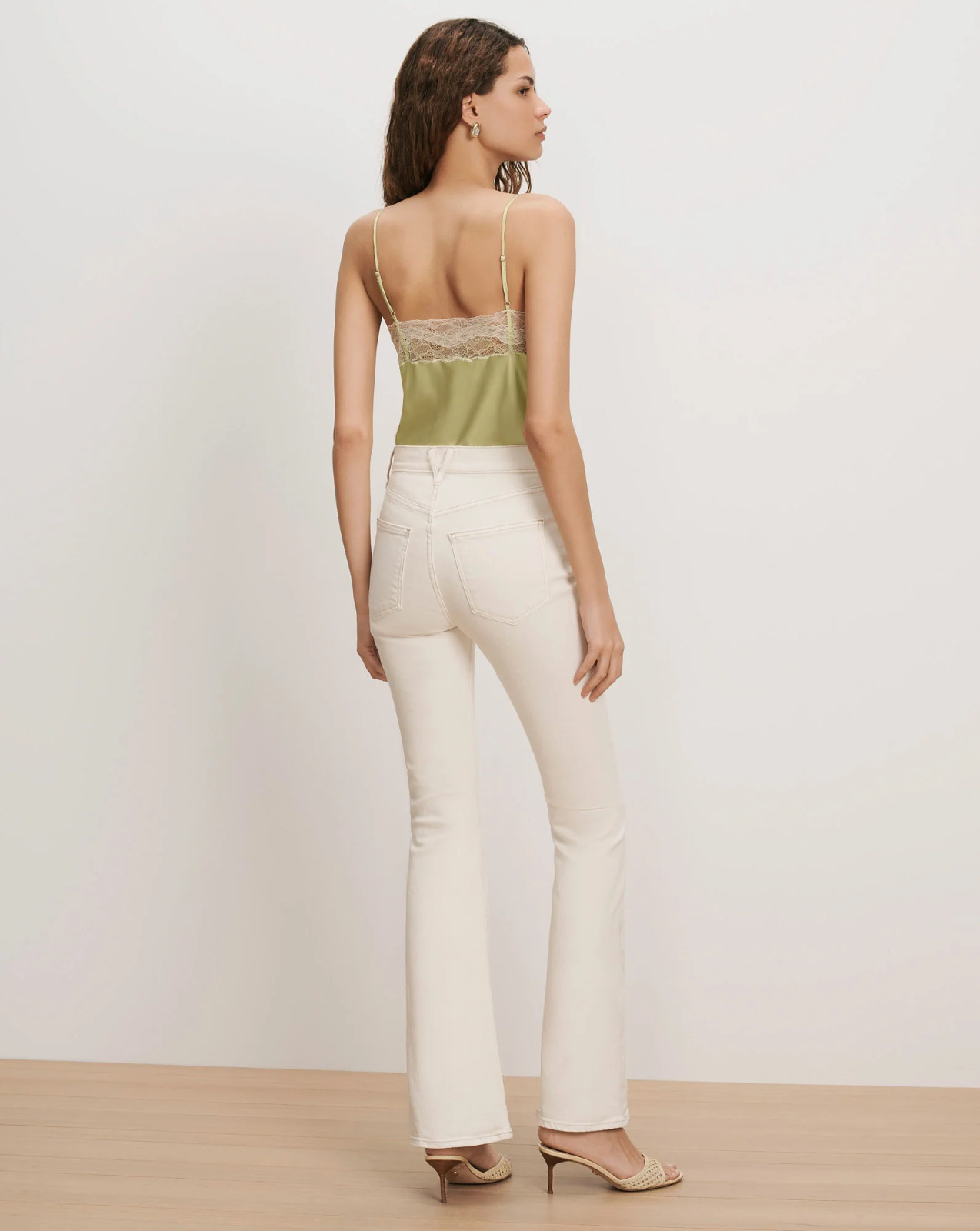 NWT $298 Veronica Beard Beverly High Rise Skinny-Flare Jeans in Beige/ Ecru