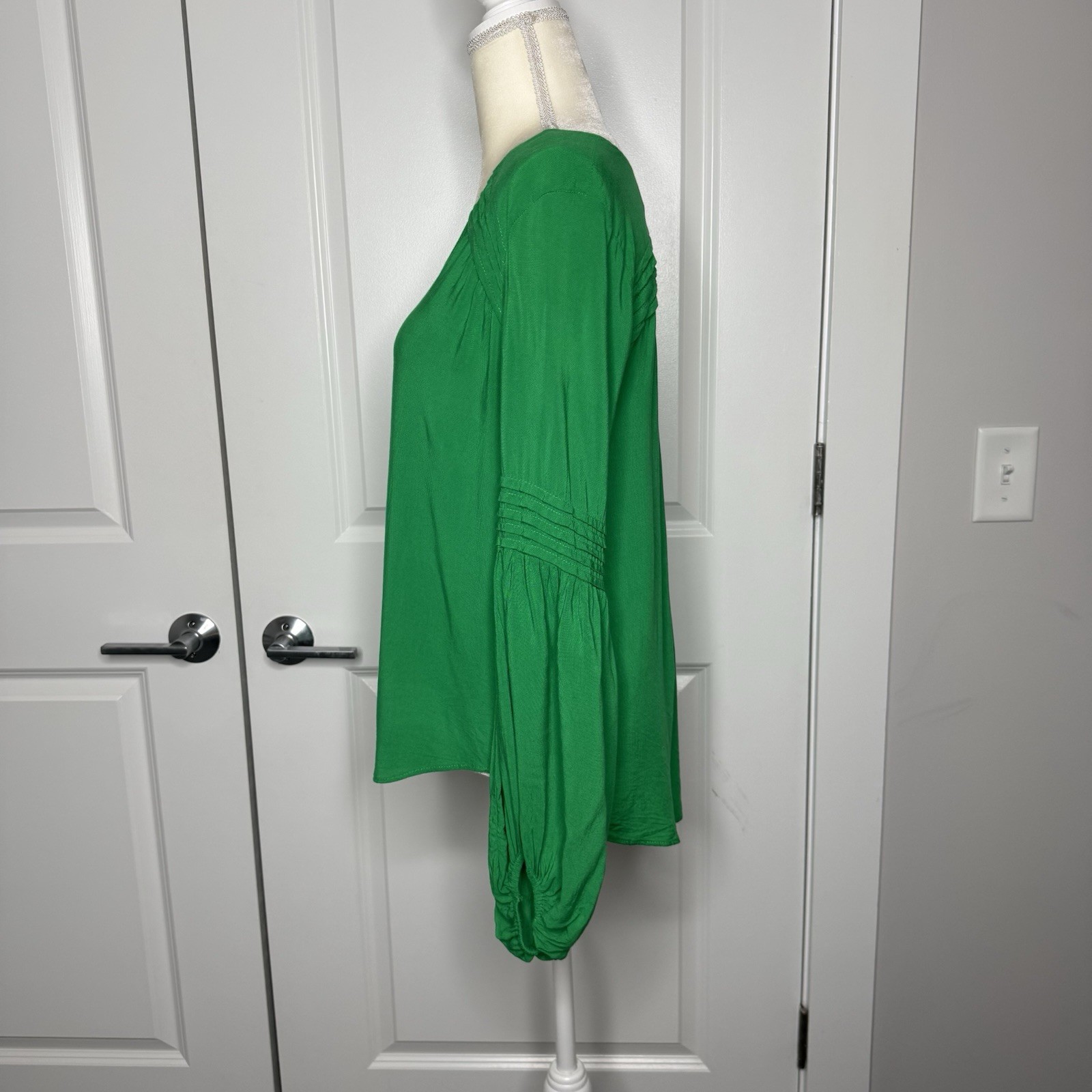 Anthropologie Maeve Ceresco Peasant Balloon Sleeve Top green size small