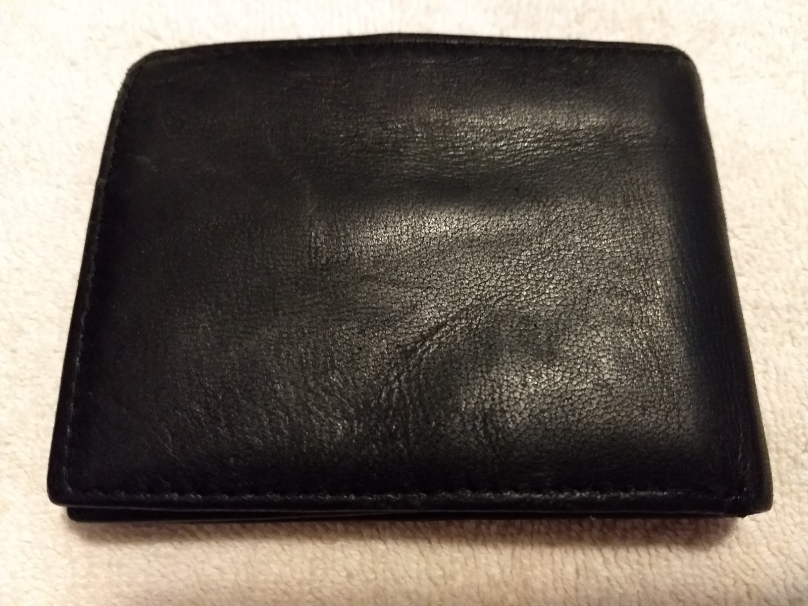 Kenneth Cole Reaction Genuine Leather Bifold Wallet w/ Clear ID Window, Black