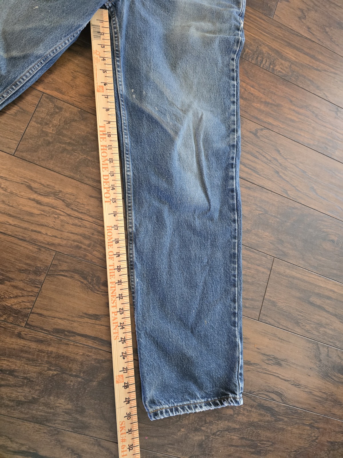 Levi’s 550 Relaxed Fit men’s jeans size 34×32. Paint Stains.LL-509. 1990