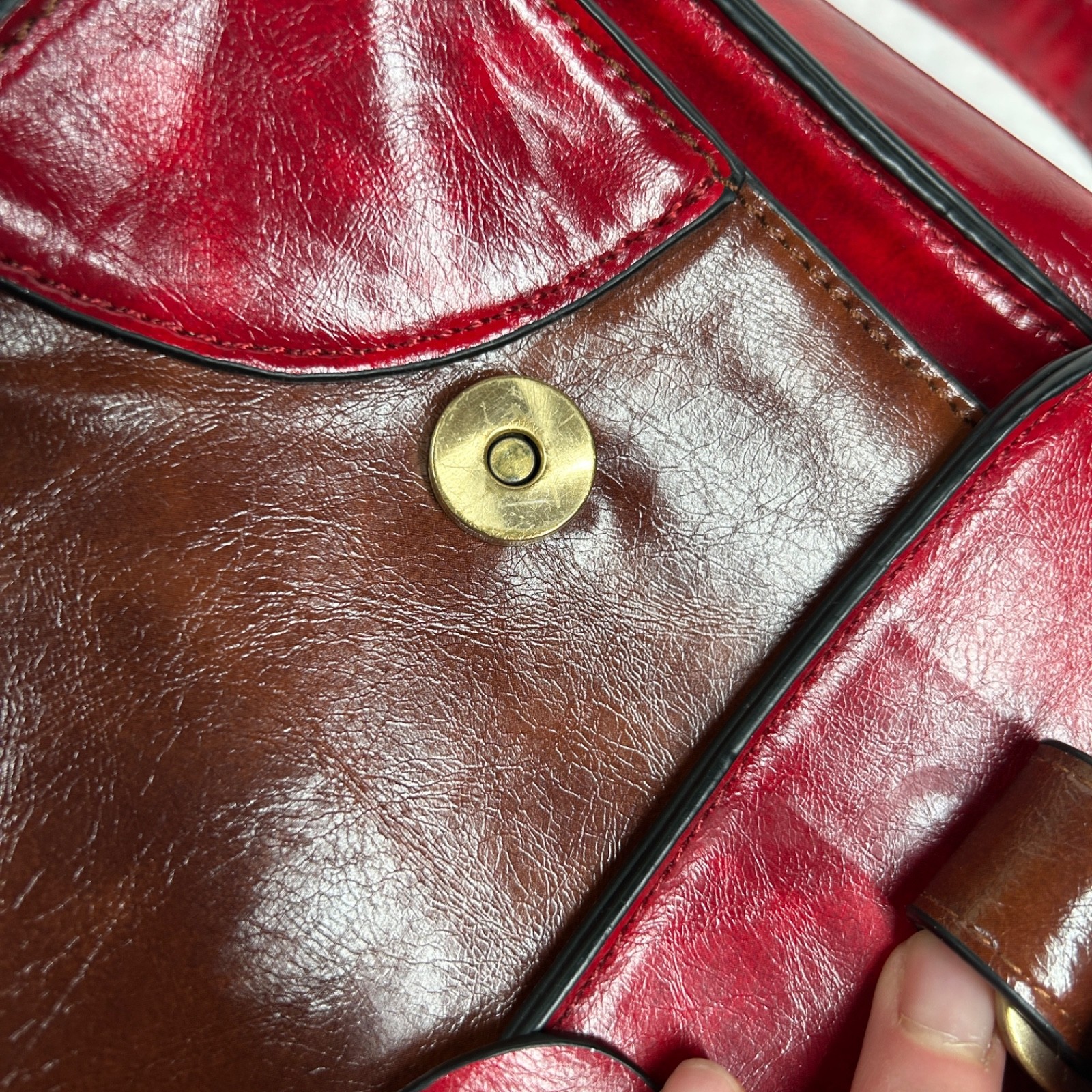 Ecosusi Messenger Bag Red Brown Faux PU Leather Bow Collegiate Crossbody Satchel