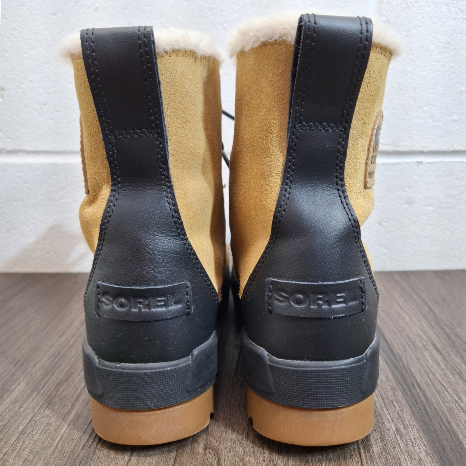 Sorel Tivoli IV Sz 9 Waterproof Winter Boots Tan Black Suede Faux Fur NL3425-373