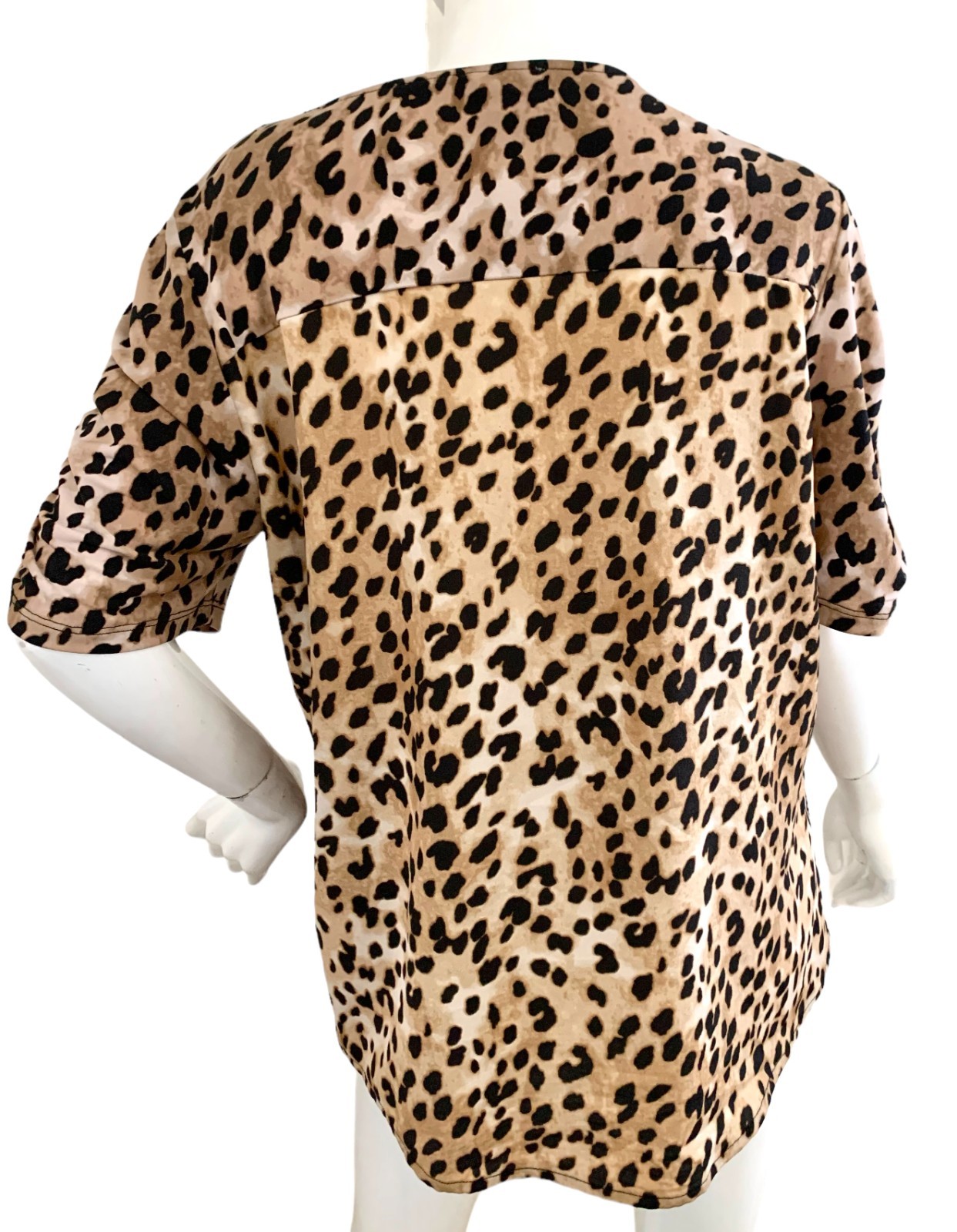{CALVIN KLEIN} Shirt/Top/Blouse Sz. L Beige/Black Animal Print Ruched Sleeves