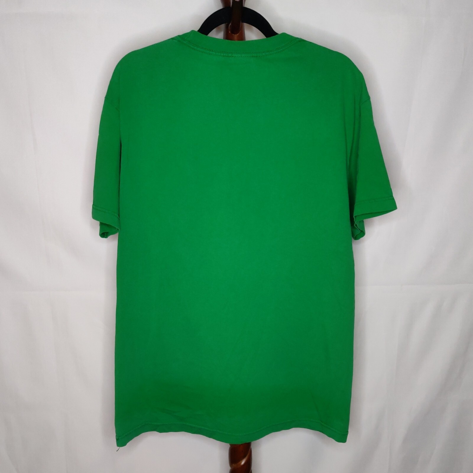 Alstyle Apparel mens L t-shirt green “Feeling Lucky” logo crew neck short sleeve