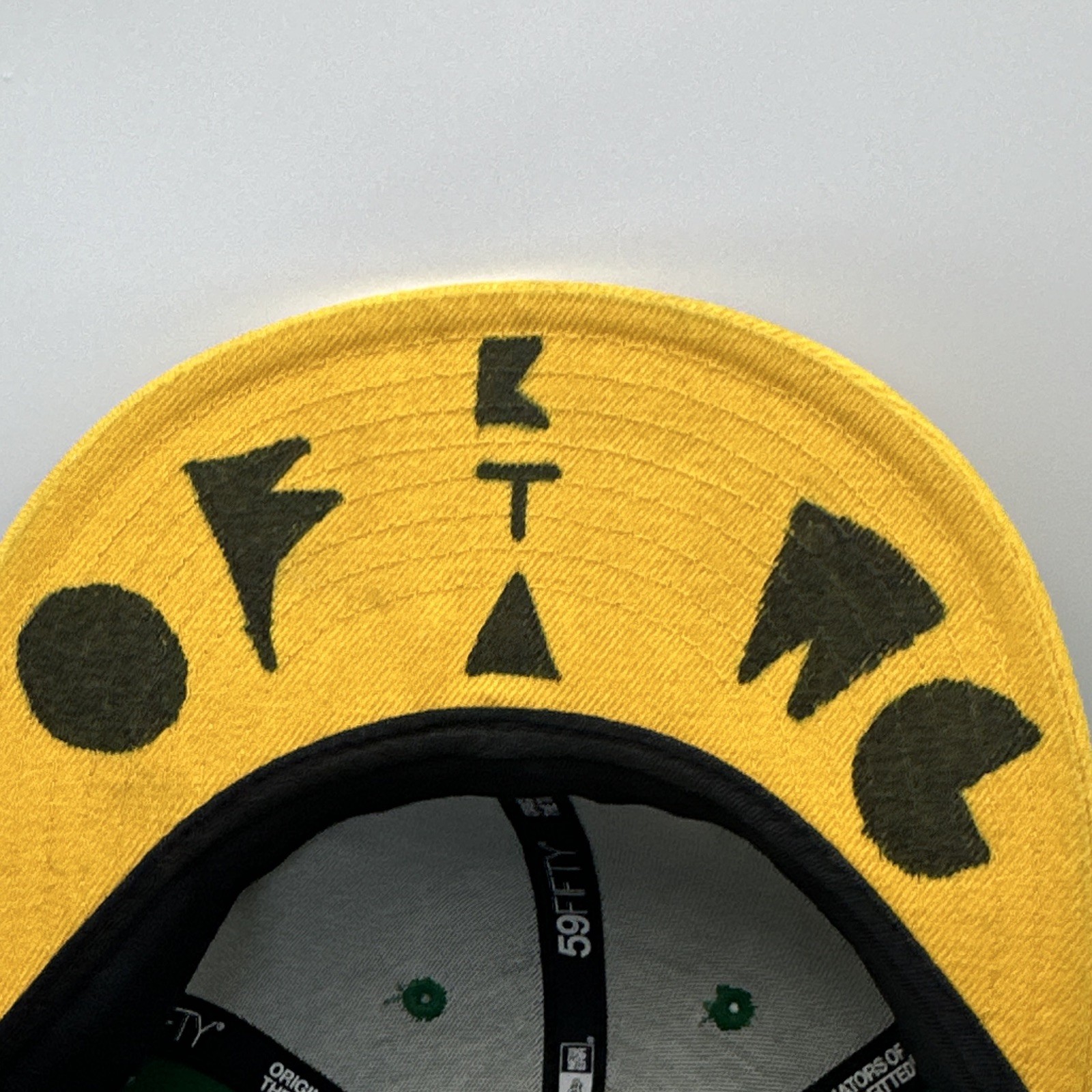 YUMS × New Era 59FIFTY Fitted Hat 7 1/8 Green Yellow OG Black Tag RARE ,85% wool