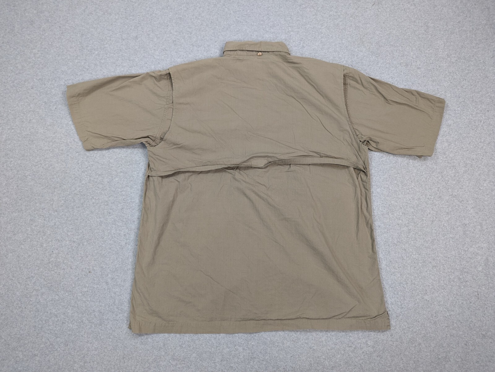 Clearwater Shirt Mens Extra Large Beige Fishing Outdoors Lures Reels Vented