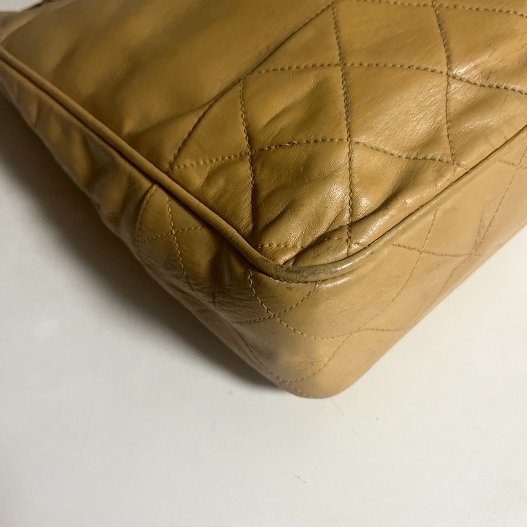 【Recolored】Chanel Matelasse Beige Chain Tote Bag Quilted Design Leather Used