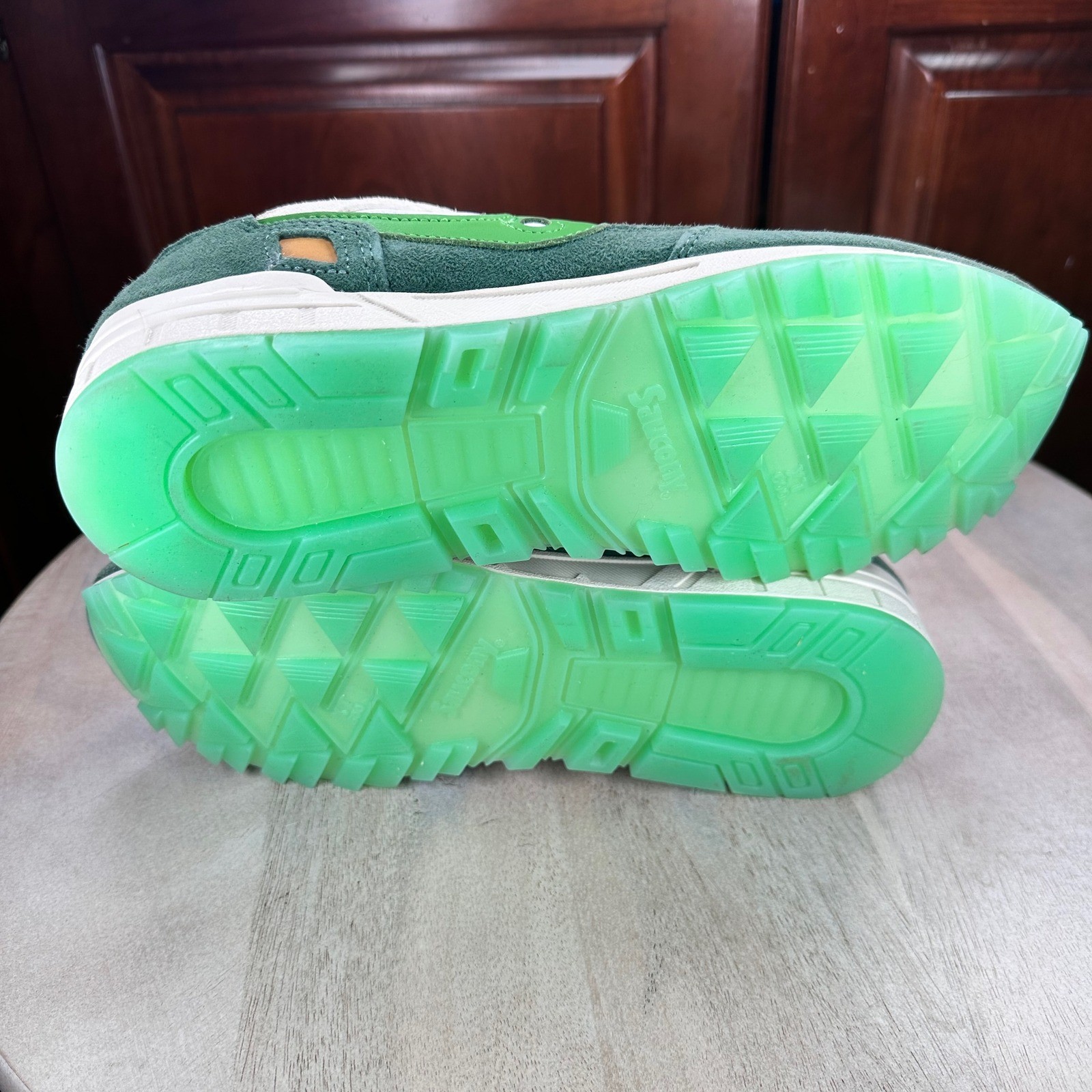 Saucony Shadow 5000 Mens Size 8 Green White Retro Running Sneakers S70769-1