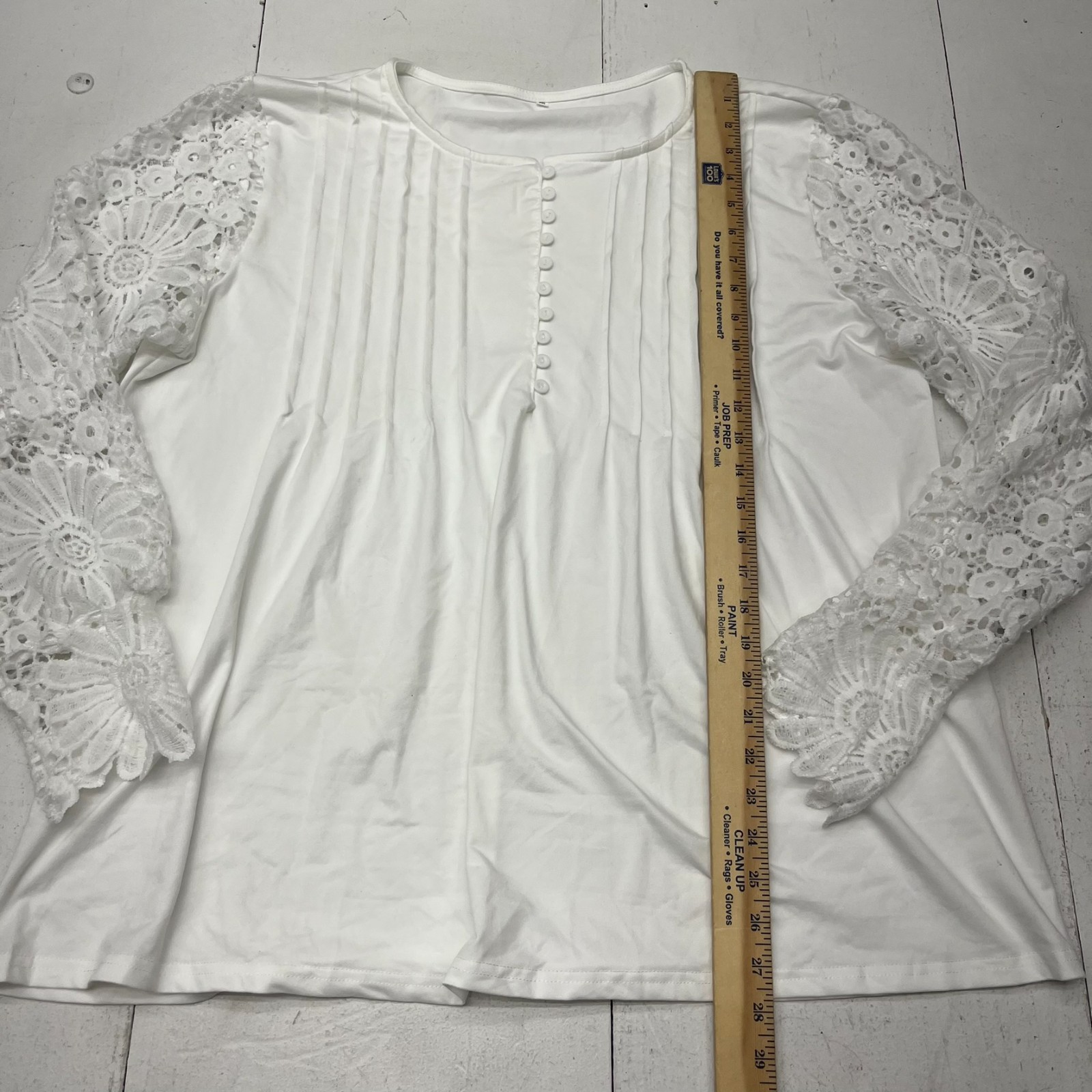White V-Neck 1/4 Button Lace Long Sleeve T-Shirt Women’s Size 5X-Large