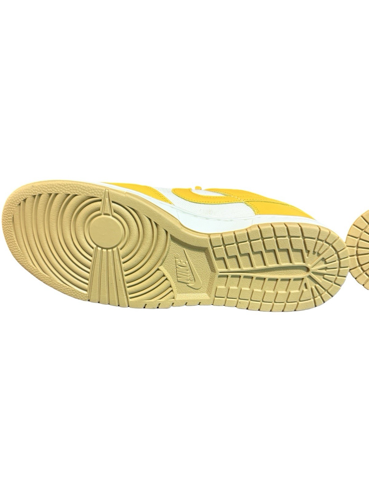 Nike – Dunk Low ‘University Gold Soft Yellow’ shoes – New W/Out Box – 10