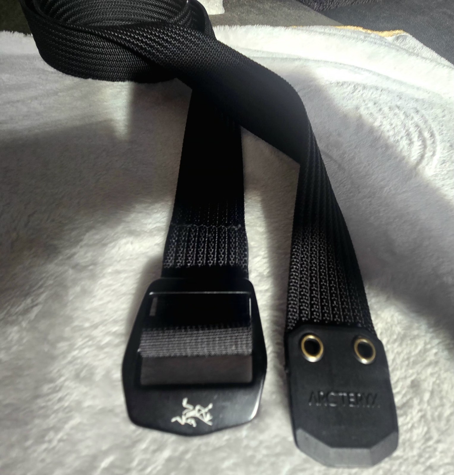 Arc’teryx Black Adjustable Webbed Belt 1.5 in Buckle Logo
