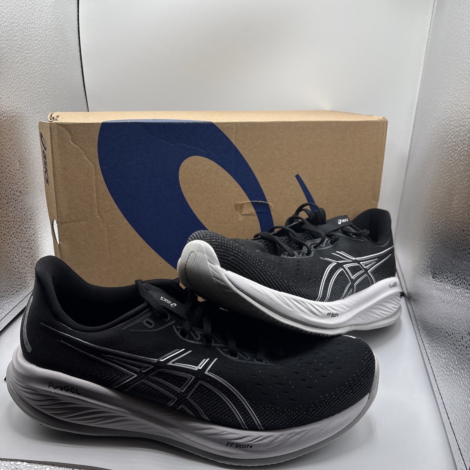 Men’s Asics Gel-Cumulus 26, Black/Concrete, Size 12 US Running Shoe
