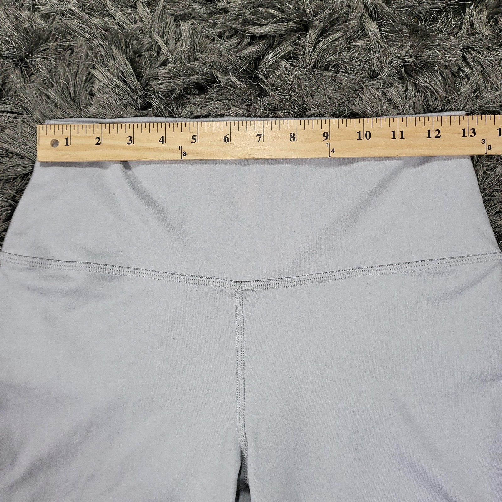 Yogalicious LUX Shorts Womens Large Gray Lux Everyday 5 Inch High Rise Biker