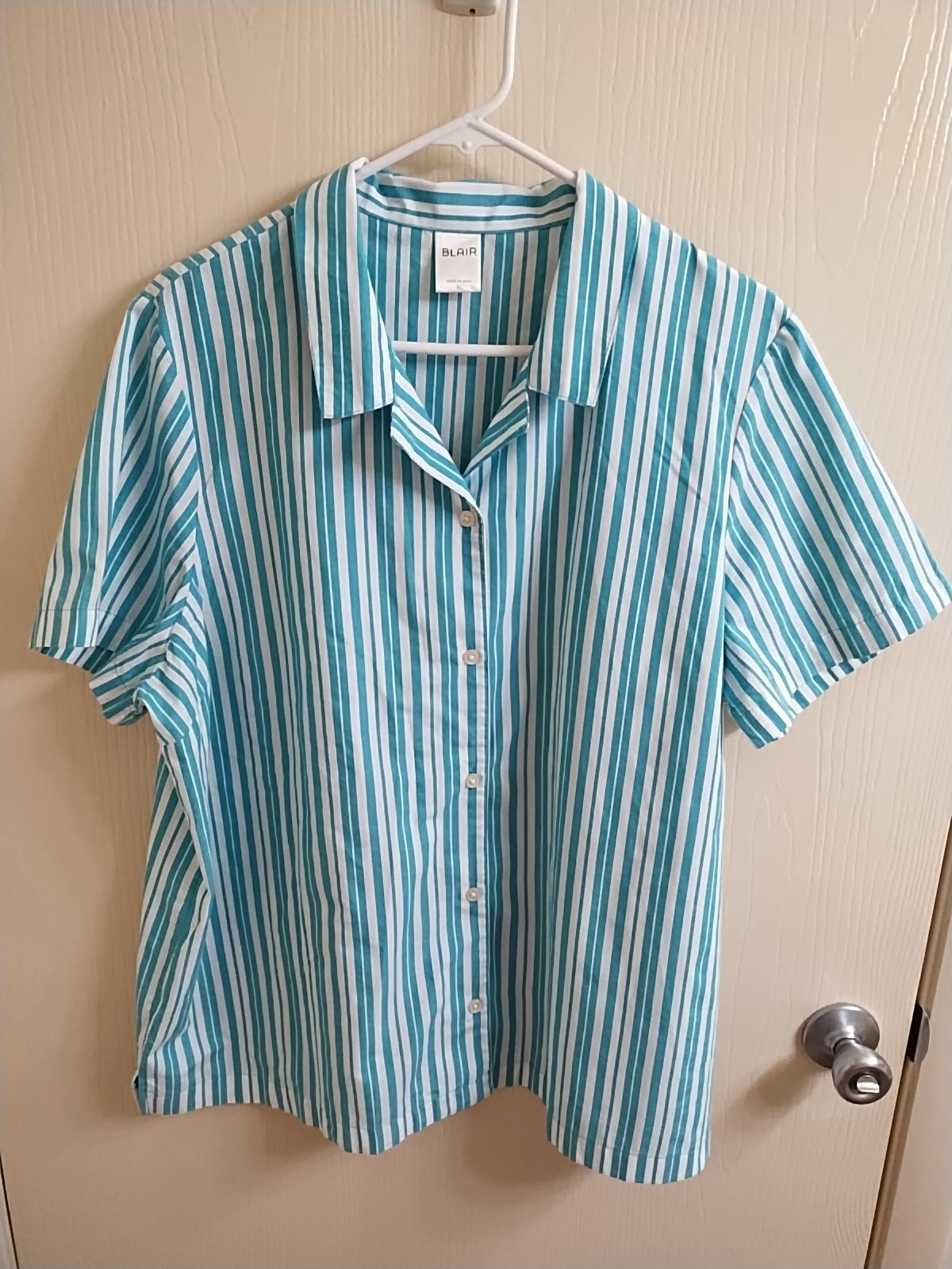 Blair Extra Large Turquoise And White Short Sleeve Button Front Shirt