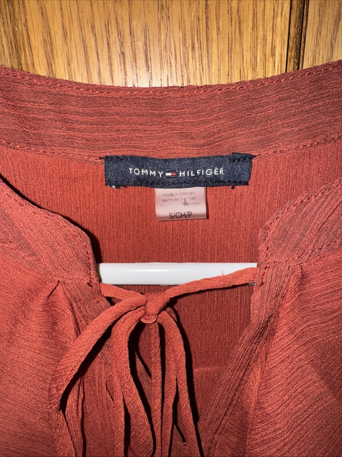Sleeveless Ruffled Keyhole Tie Blouse Rust Brick Flowy Semi Sheer Small Tommy