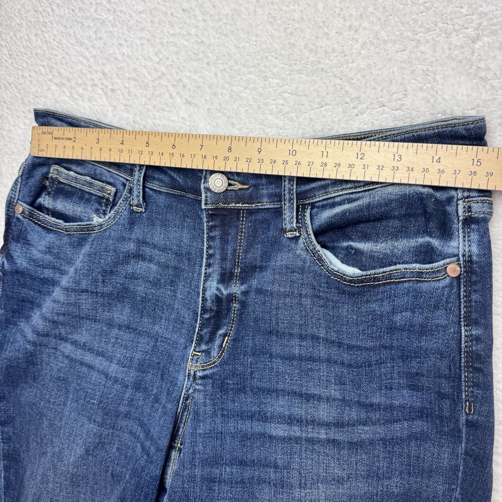 JUDY BLUE Jean Womens Size 9/29 Boyfriend Fit Mid Rise Medium Wash Stretch Denim