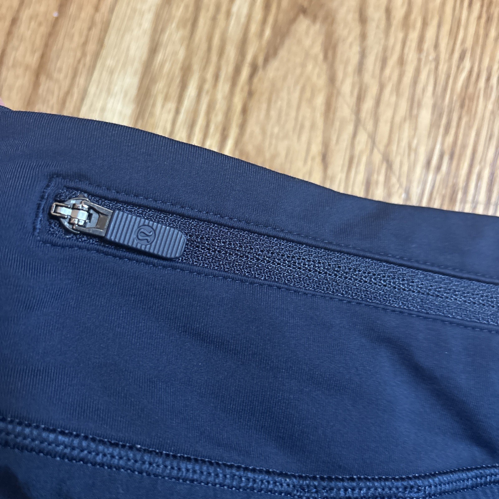Lululemon Women’s Speed Up Lined Shorts 2.5″ inseam, Low Rise, True Navy Size 6