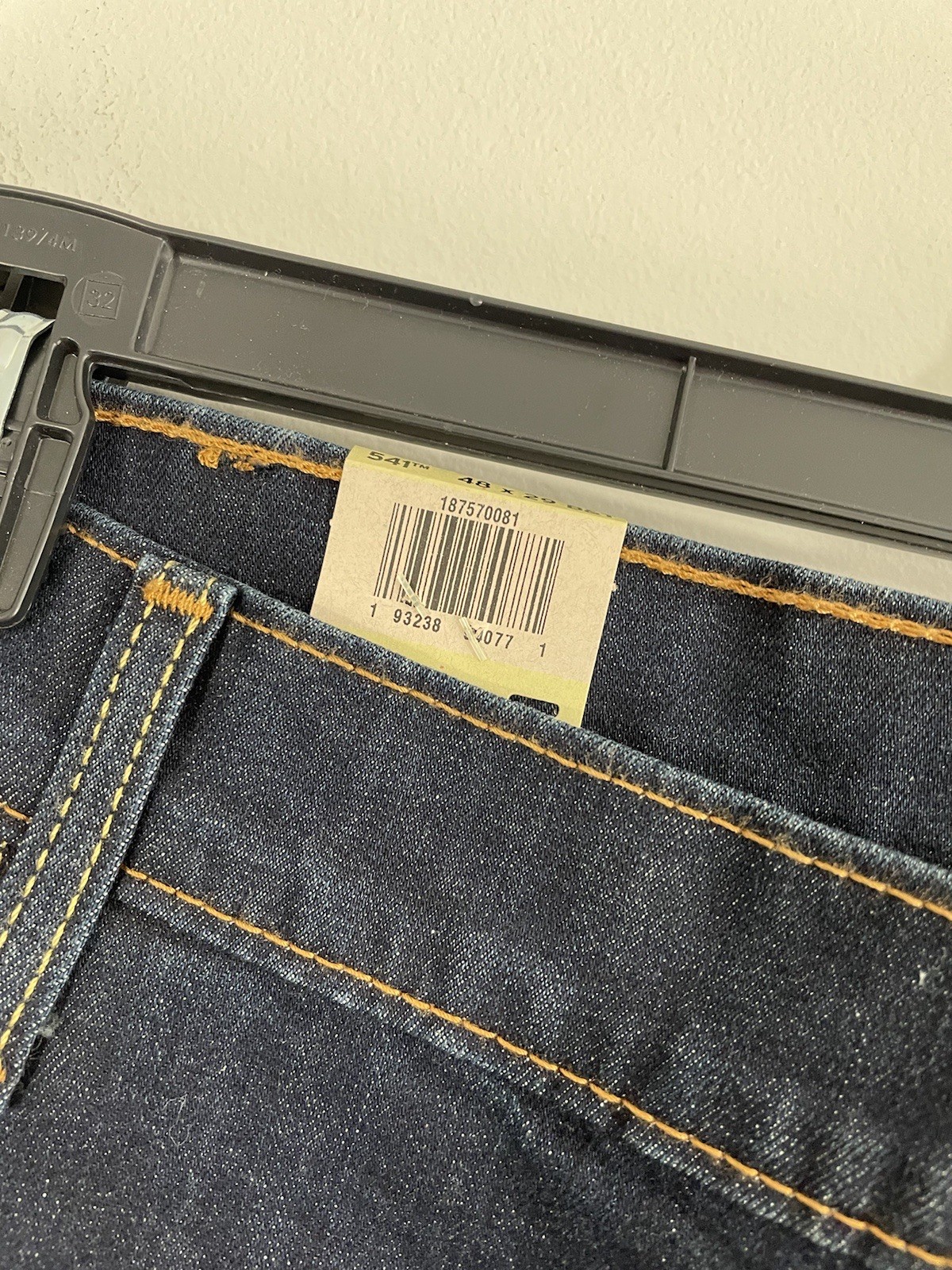 NEW LEVIS 541 Athletic Taper Jeans mens 48×29 Stretch Big &Tall performance flex
