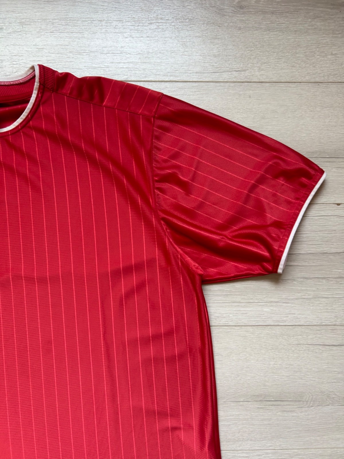 Nike T-Shirt Men’s Red Sport Training Soft Tee Size XL Short Sleeves Crew Neck