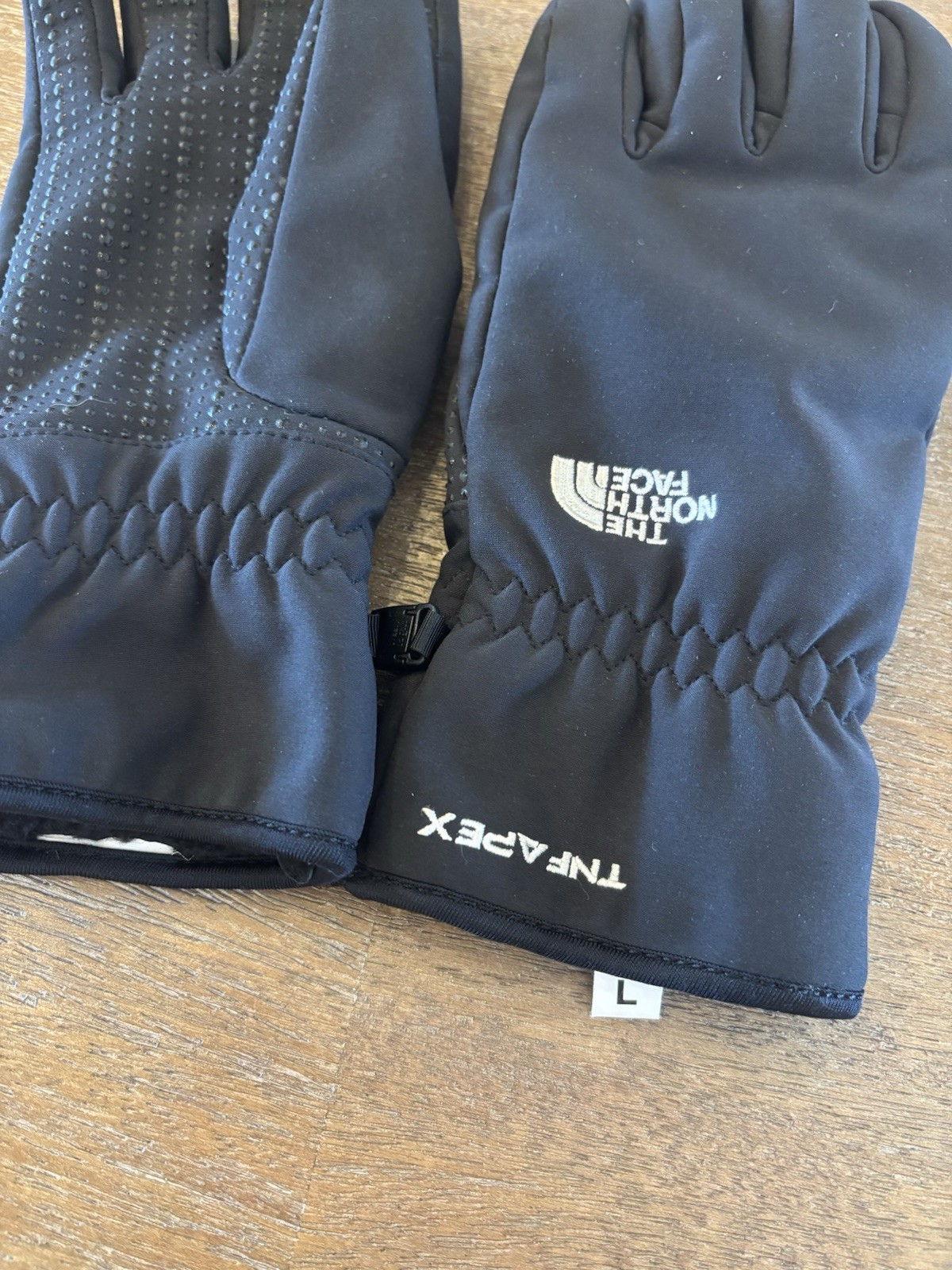 The North Face Men’s Black Gloves TNF Apex Size L Excellent Condition