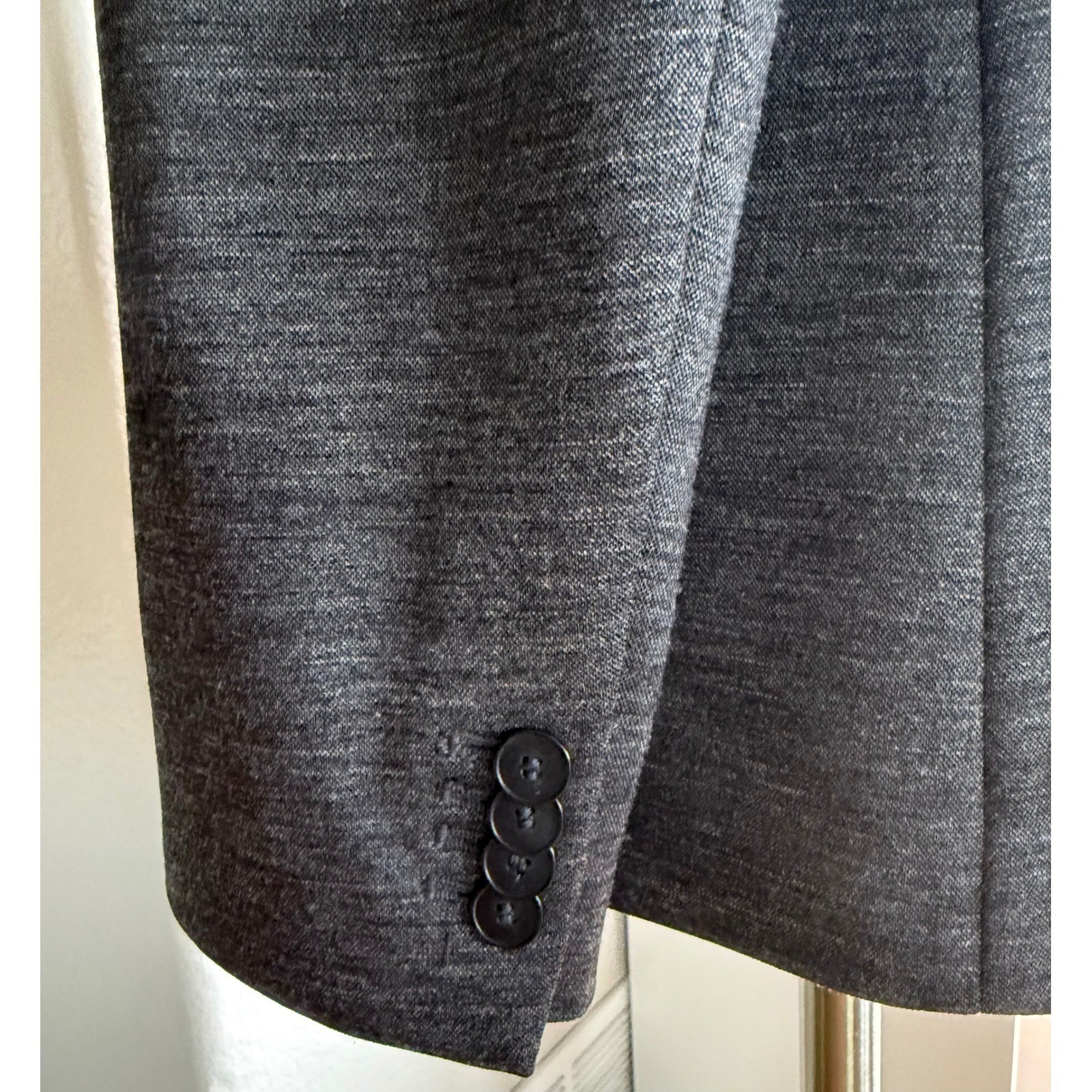 Ann Taylor Size 12 Gray Virgin Wool Blend Blazer Modern Classic Business Career