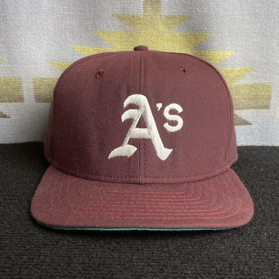 VTG 90s Oakland Athletics A’s MLB Baseball Burgundy New Era Snapback Cap Hat USA