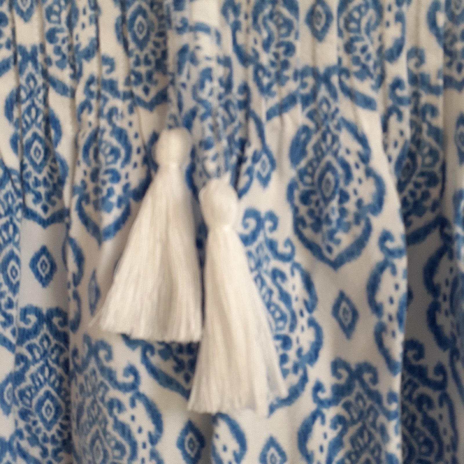 Womens Boho Peasant Ikat Blue White Top V Neck Long Sleeve Tassels Size Small
