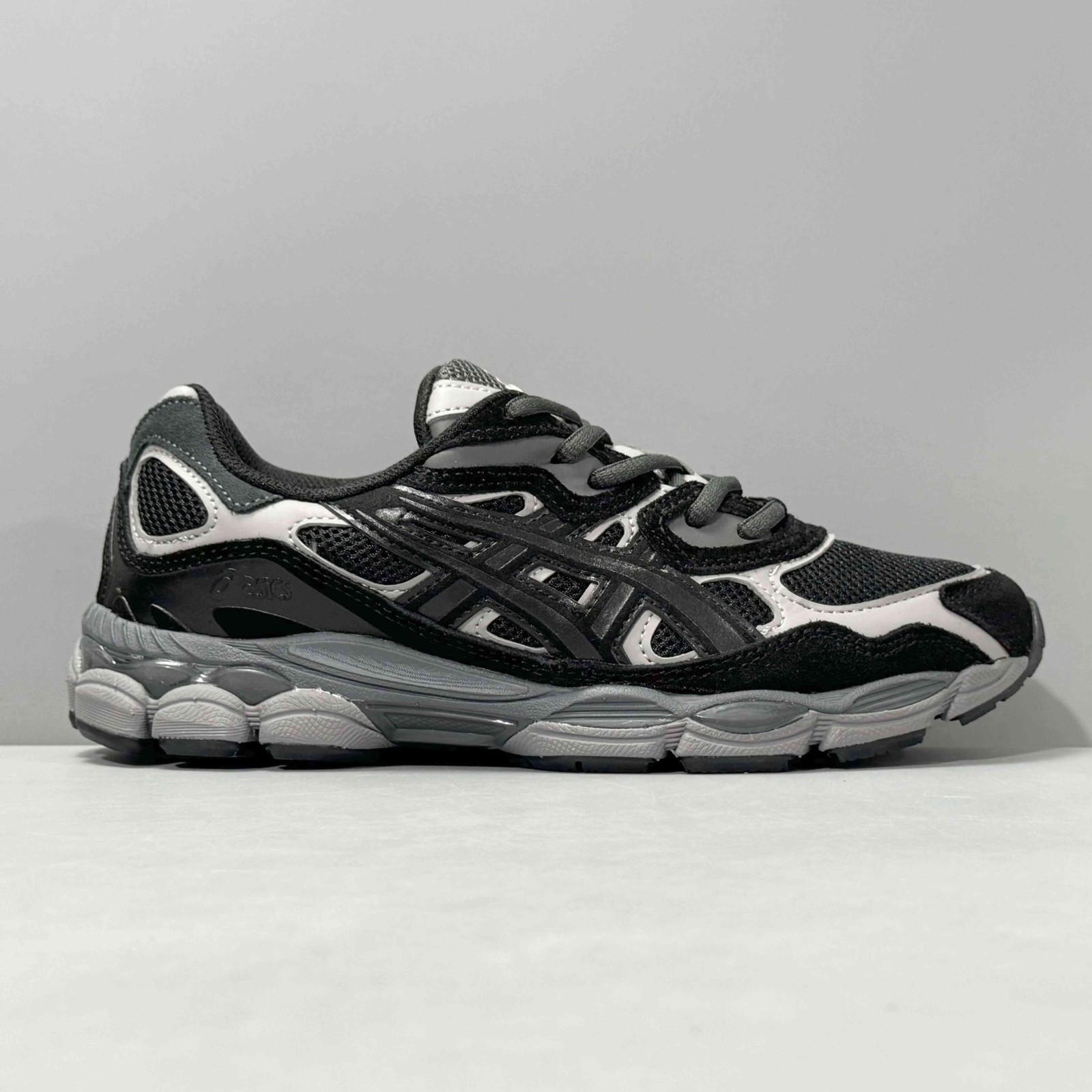 NEW ASICS Gel-NYC Graphite Grey Black Men’s Size Shoes（1201A789-020）