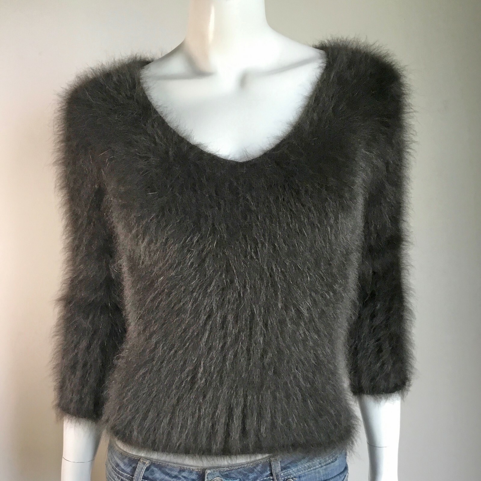80% Angora Fuzzy Vintage EXPRESS Brown V Neck Pullover Sweater 32 in bust