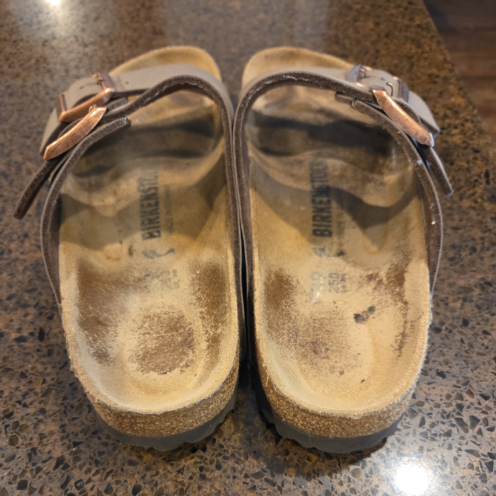 Birkenstock Sandals Womens Size 39 Narrow Arizona Slip on
